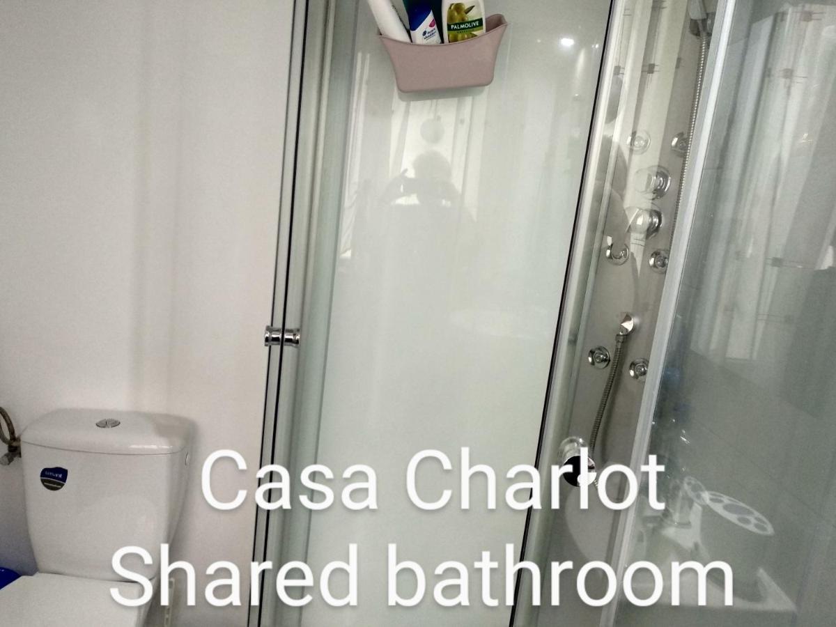 Appartamento Casa Charlot Braşov Esterno foto