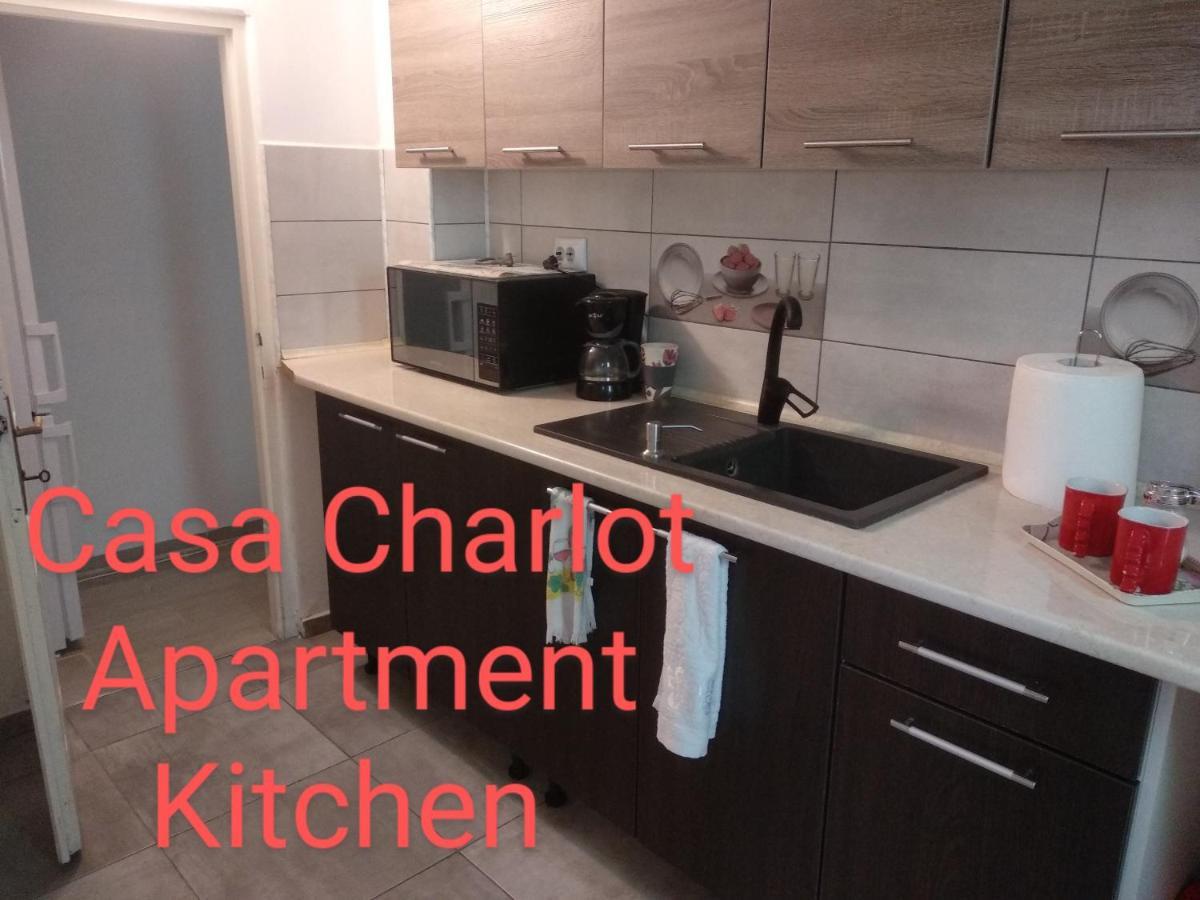Appartamento Casa Charlot Braşov Esterno foto