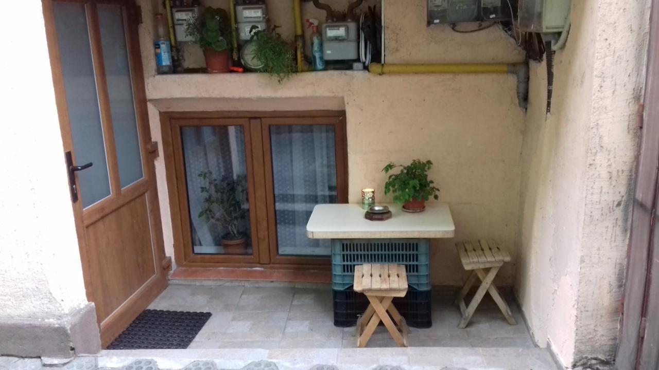 Appartamento Casa Charlot Braşov Esterno foto
