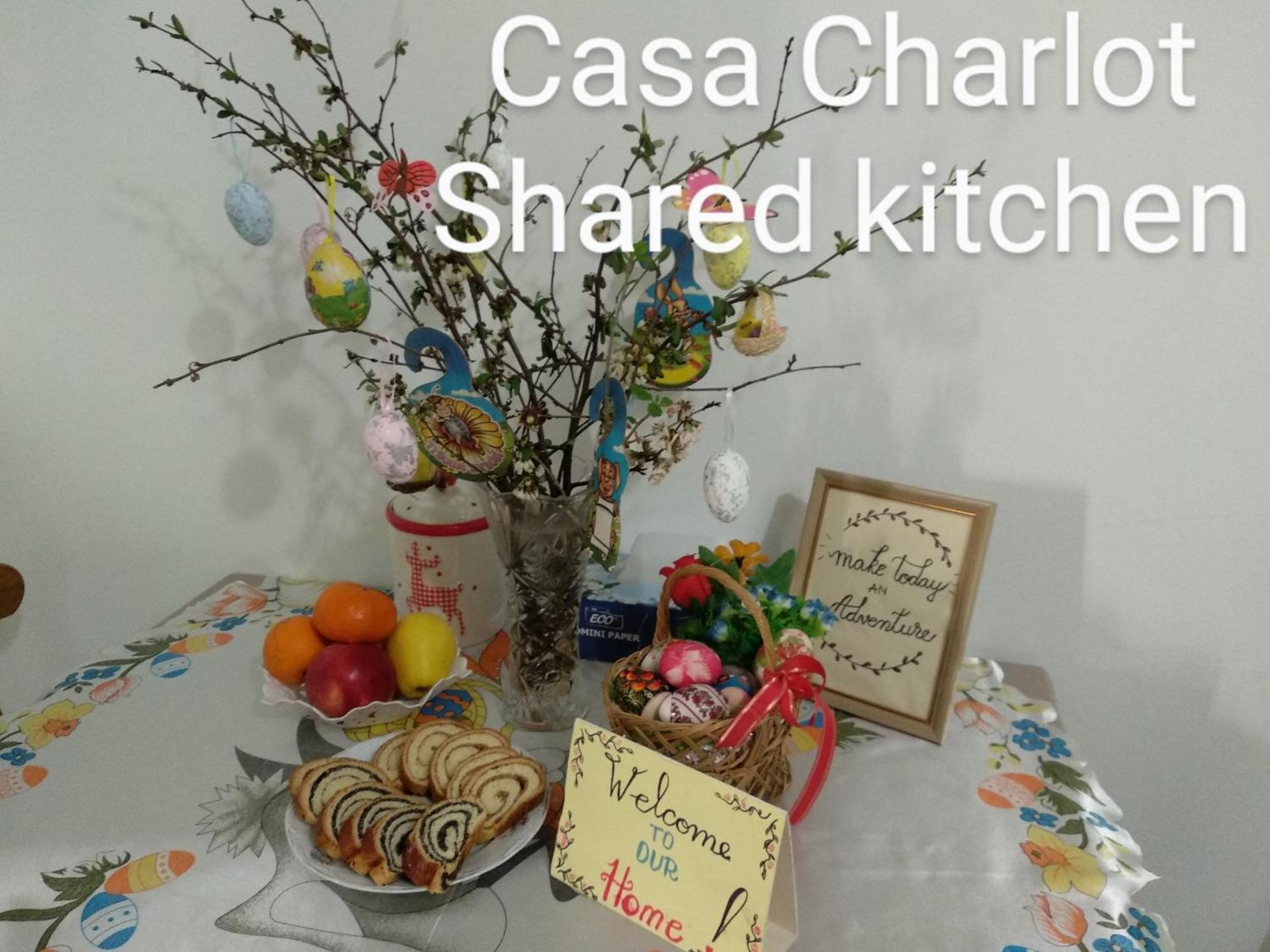 Appartamento Casa Charlot Braşov Esterno foto