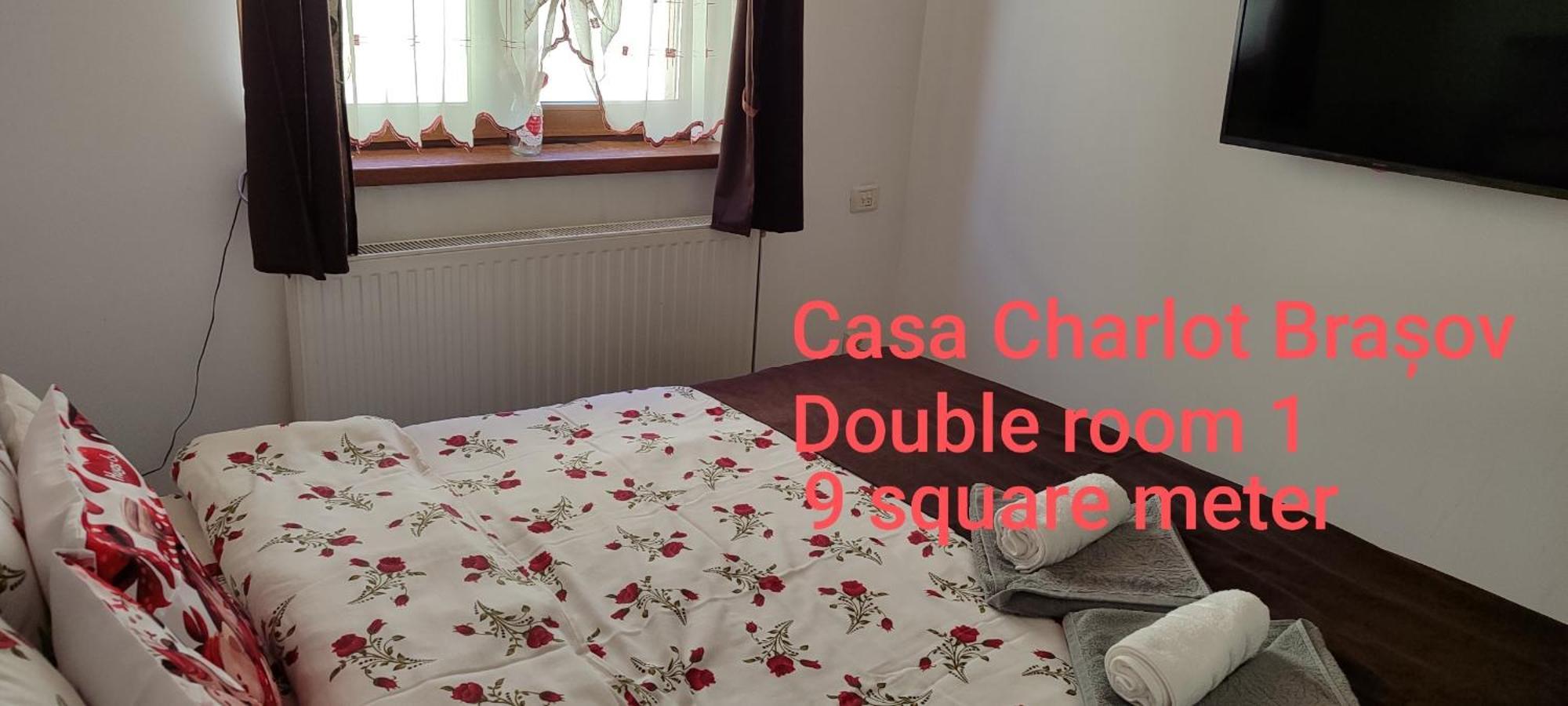 Appartamento Casa Charlot Braşov Esterno foto