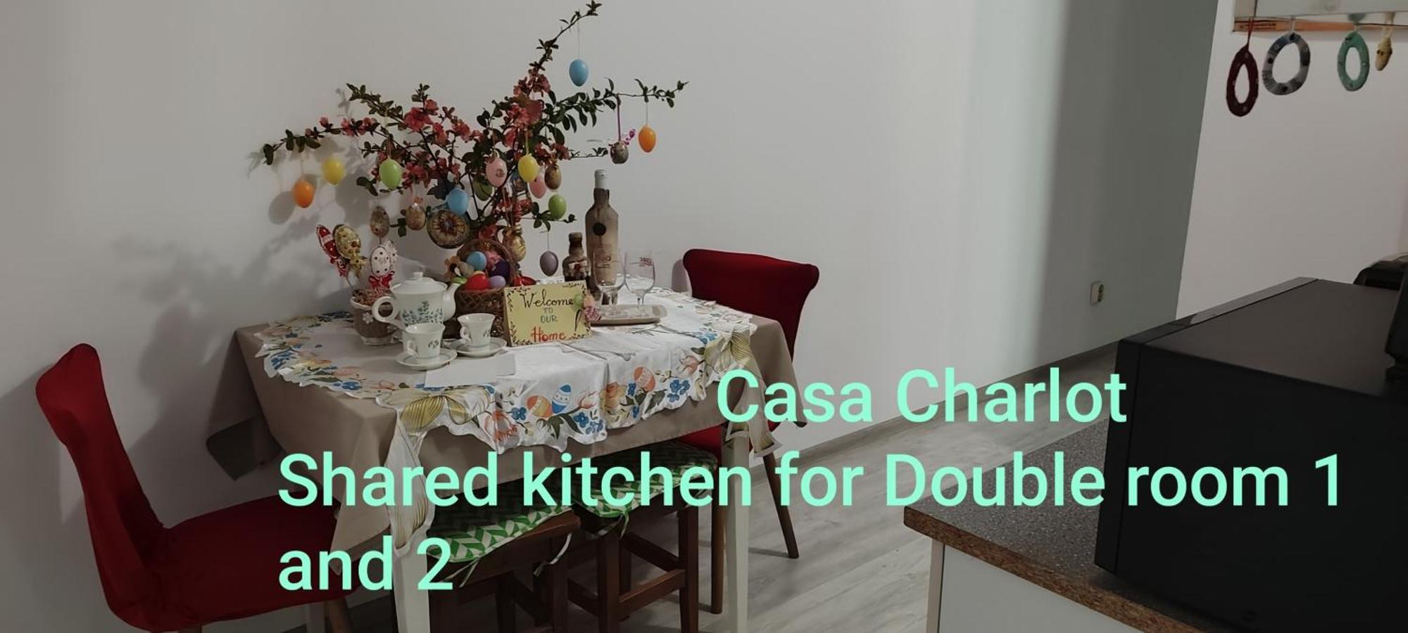 Appartamento Casa Charlot Braşov Esterno foto